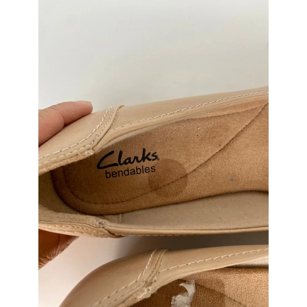 Clarks Bendables Leather Pleated Round Toe Shoes Beige 10 M Comfort Flats Career